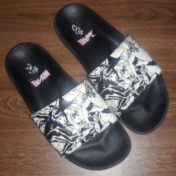 vans marvel sandals